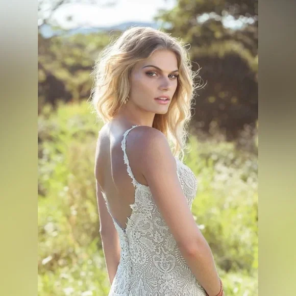 Lillian West Cream/Nude SZ 12 Fitted Sheath Venice Lace Wedding Dress Style 6495 - Picture 2 of 16